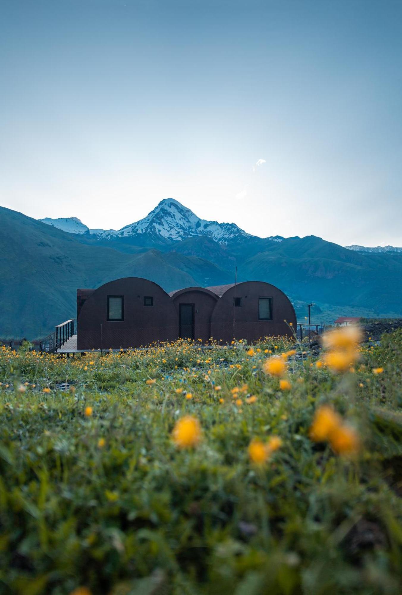 Kazbegi Glamping Hotel Exterior foto